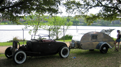 classic-car-classic-teardrop-trailer-by-The-Javelina.jpg