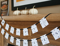 halloween-string-banner-mini-pumpkins-by-liquid-paper.jpg