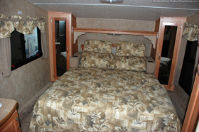 rv-bedroom-tight-space.jpg