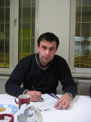 signing-contract-by-filippo.jpg