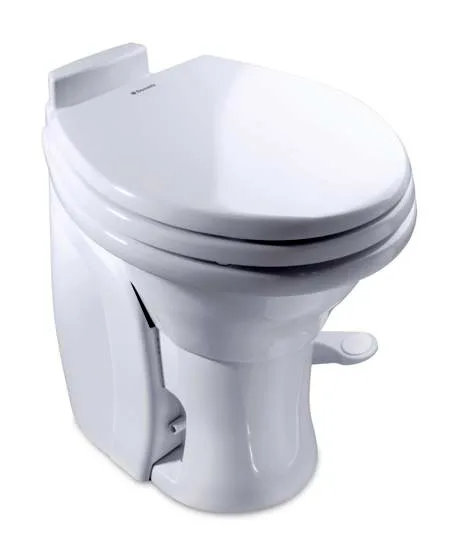 RV macerating toilet
