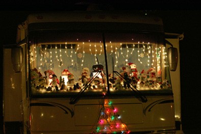 decorating-the-rv-for-christmas.jpg