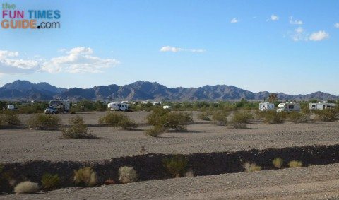 quartzsite-mountains-boondocking