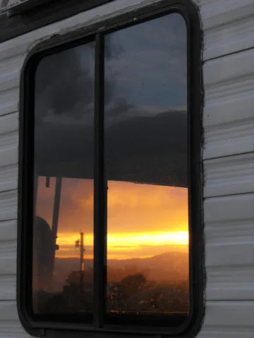 removing-rv-windows-isn't-very-hard-by-Nieve44LaLuz