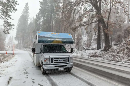 Must-see winter RV driving tips -- including how to drive motorhomes & trailers safely through snow and ice storms.