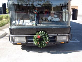 rv-motorhome-with-wreath.jpg