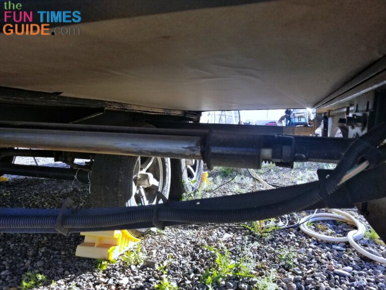 Is Your RV Slide-Out Stuck? These Are The Manual RV Slide-Out
