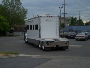 rv-towing-with-hd-truck-by-soulrider222.jpg